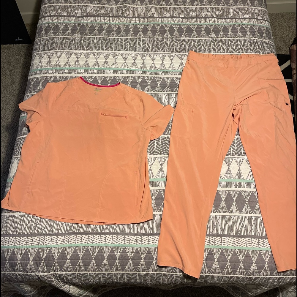 Light pink scrubstar scrub set. Soft, stretchy, comfortable. Such a lovely color